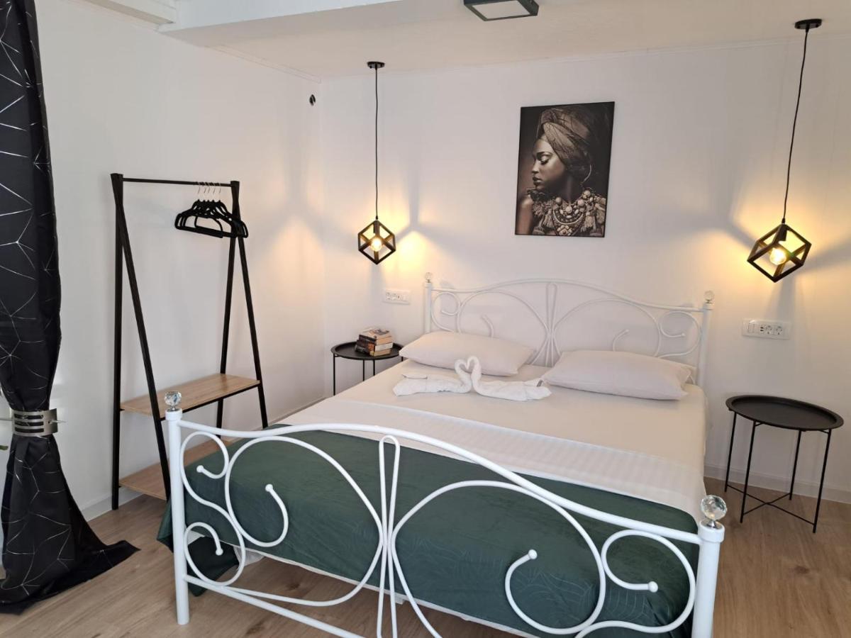 Studio Apartman Maris Apartment Zadar Exterior photo